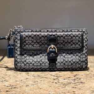 Coach Classic Wristlet